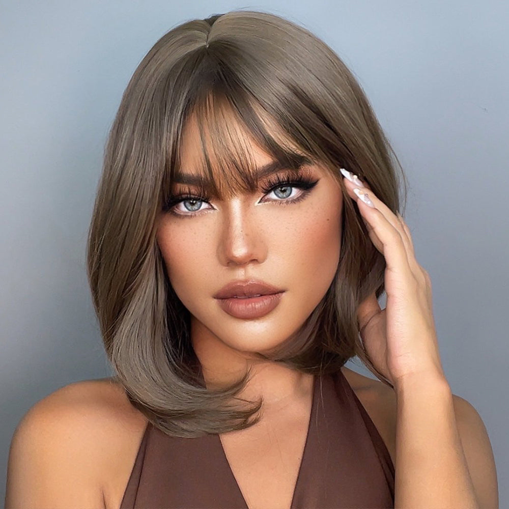 Olivia Medium Straight Wig